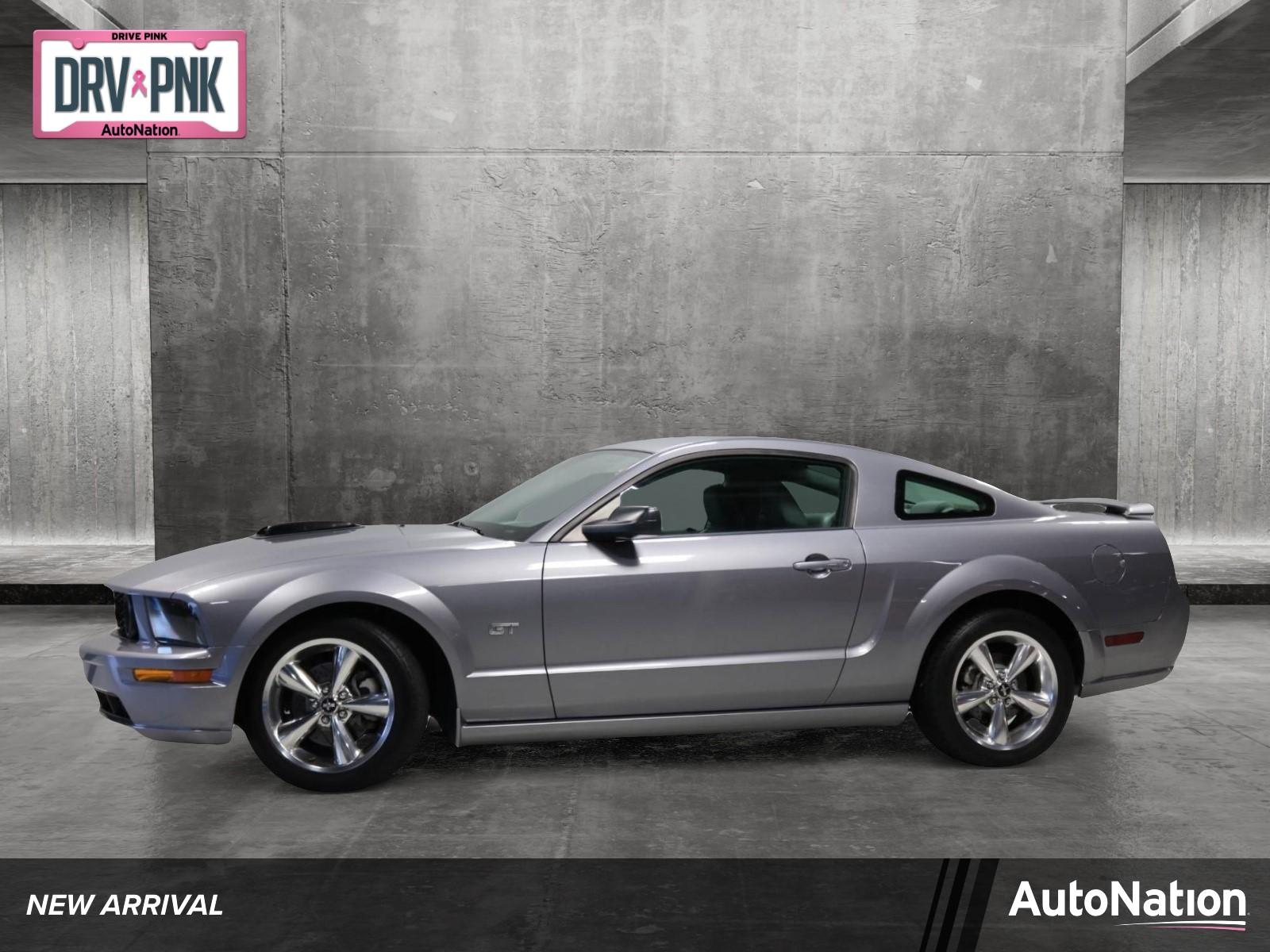 2006 Ford Mustang Vehicle Photo in St. Petersburg, FL 33713