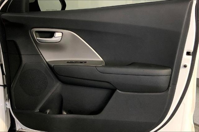 2021 Kia Niro Vehicle Photo in Lees Summit, MO 64086