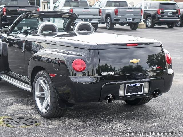 2004 Chevrolet SSR Vehicle Photo in OAK LAWN, IL 60453-2517