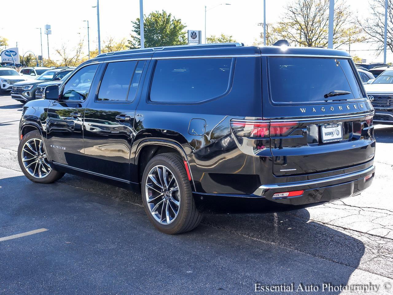 2023 Jeep Wagoneer L Vehicle Photo in Plainfield, IL 60586