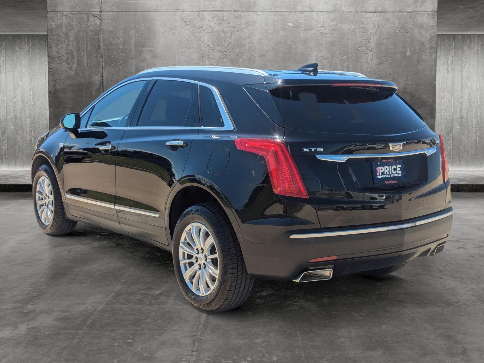 2017 Cadillac XT5 Vehicle Photo in CORPUS CHRISTI, TX 78412-4902