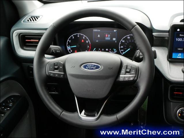 2024 Ford Maverick Vehicle Photo in MAPLEWOOD, MN 55119-4794