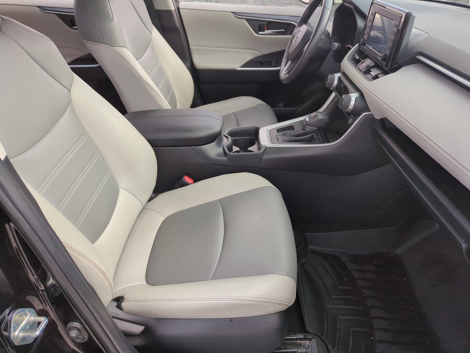 2020 Toyota RAV4 Vehicle Photo in Ft. Myers, FL 33907