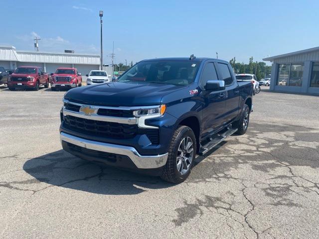 Used 2023 Chevrolet Silverado 1500 LT with VIN 2GCUDDED7P1115136 for sale in Sikeston, MO