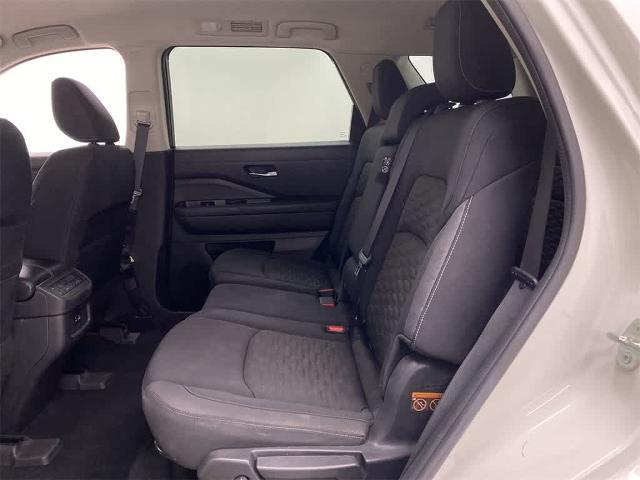 2022 Nissan Pathfinder Vehicle Photo in PORTLAND, OR 97225-3518