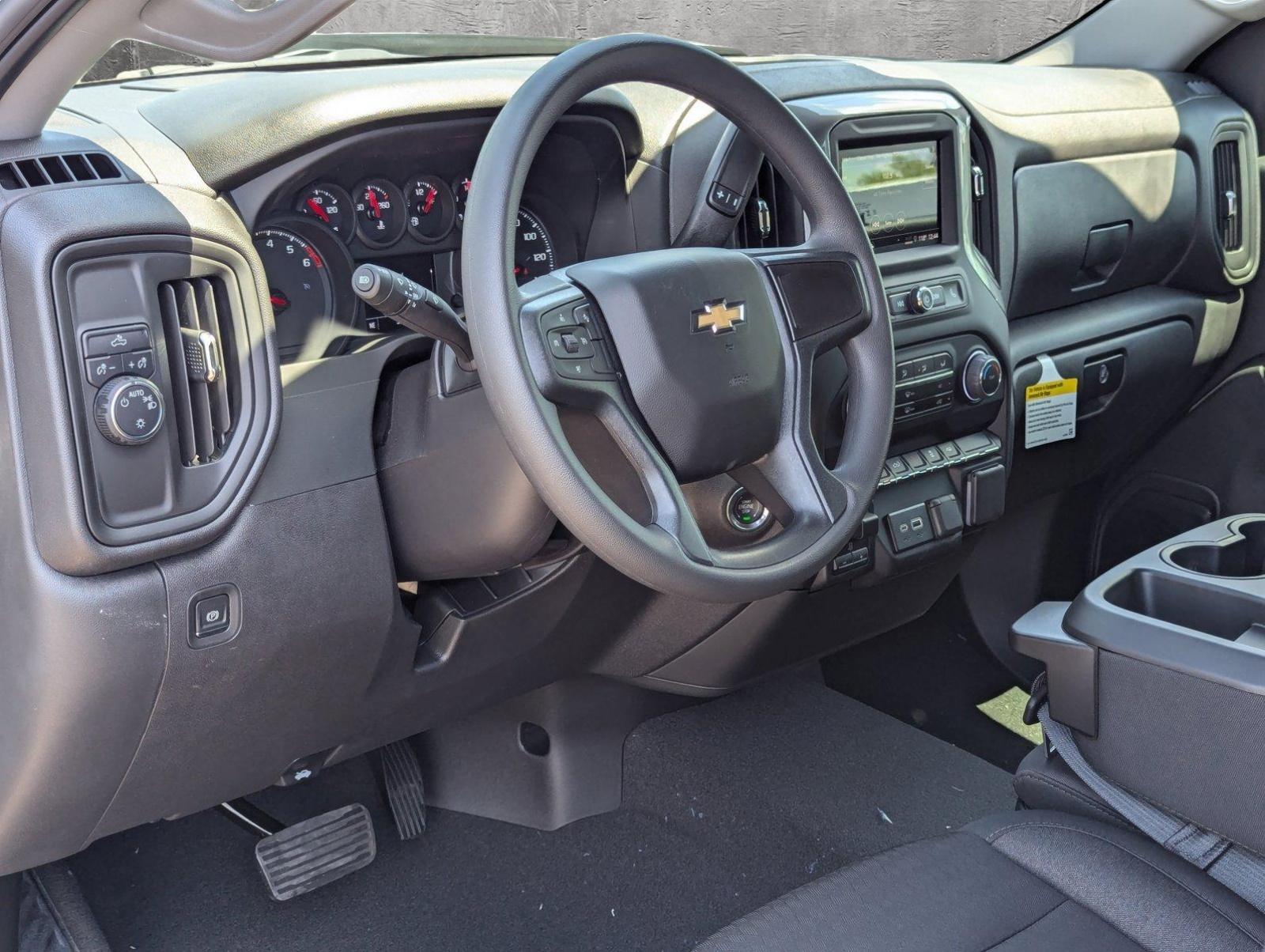 2024 Chevrolet Silverado 1500 Vehicle Photo in MESA, AZ 85206-4395