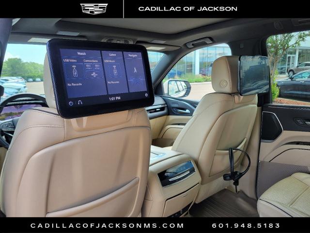 2021 Cadillac Escalade ESV Vehicle Photo in RIDGELAND, MS 39157-4406