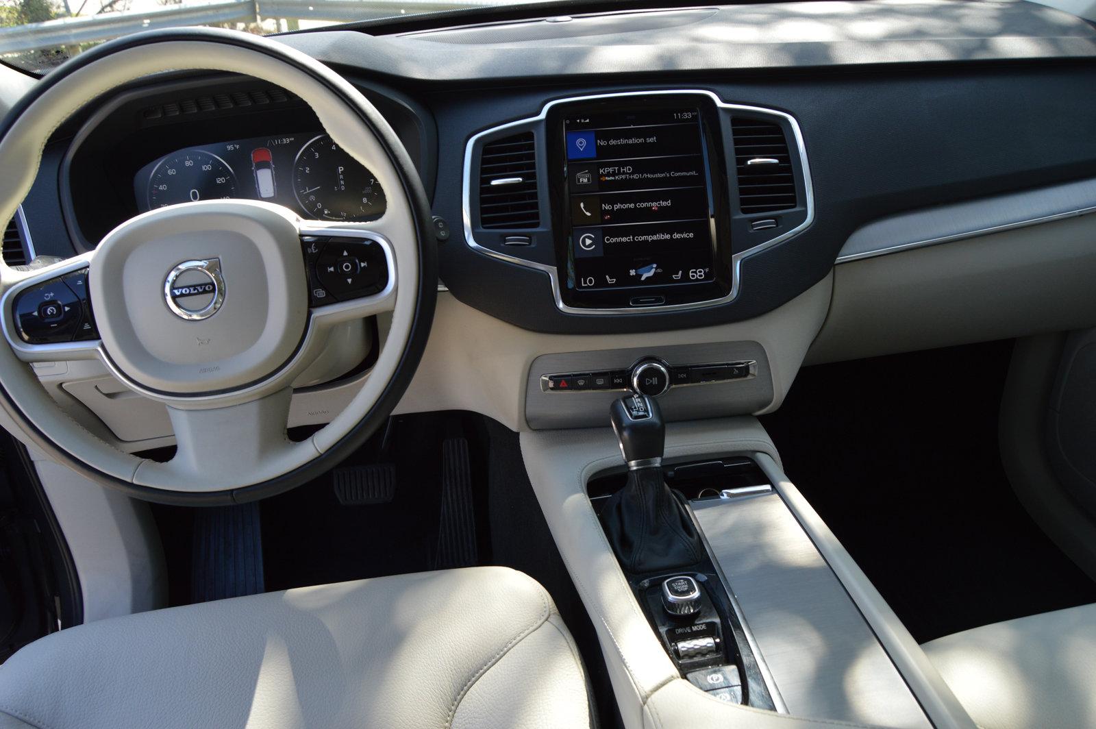 2021 Volvo XC90 Vehicle Photo in Houston, TX 77090