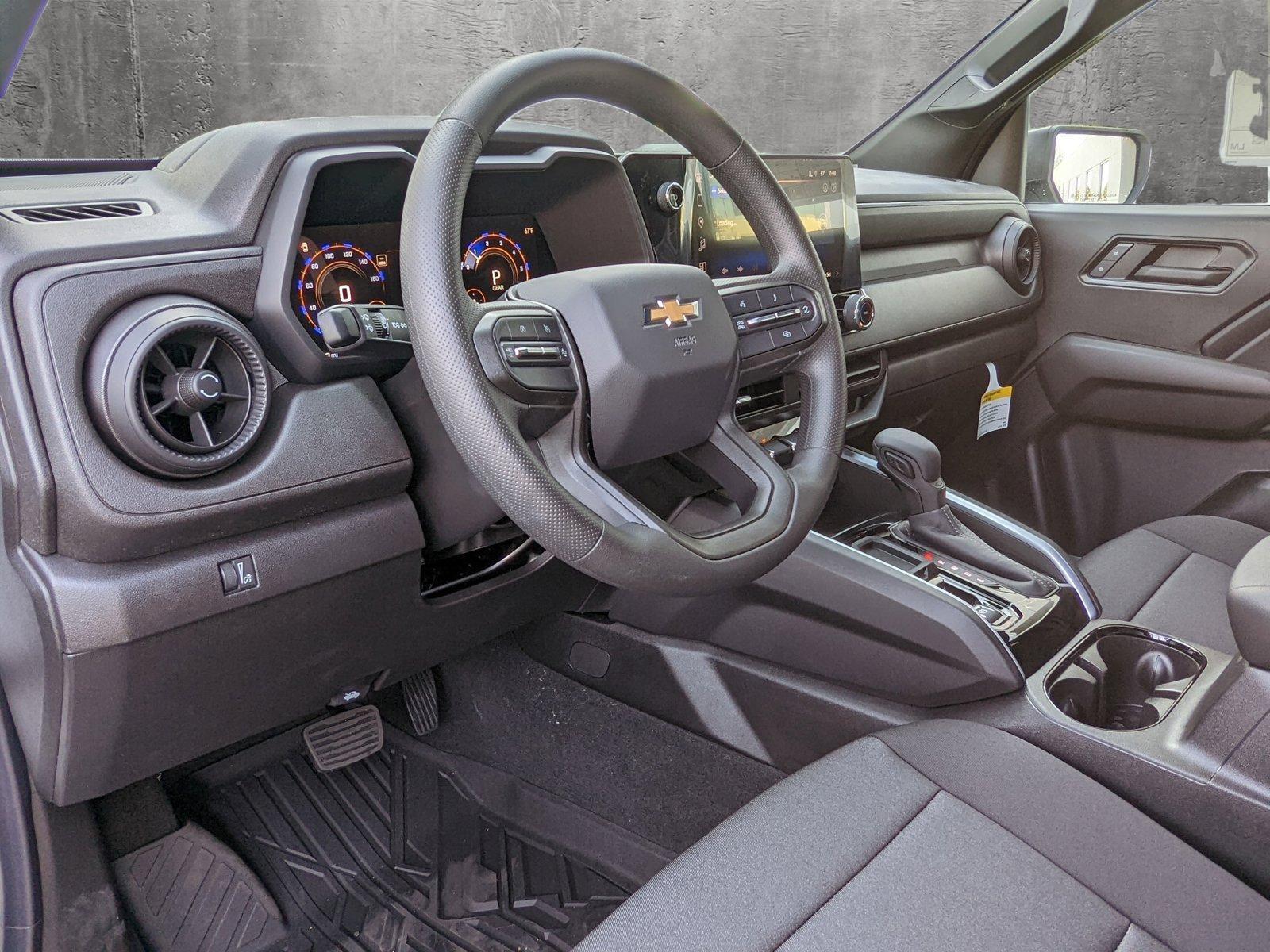 2024 Chevrolet Colorado Vehicle Photo in VALENCIA, CA 91355-1705