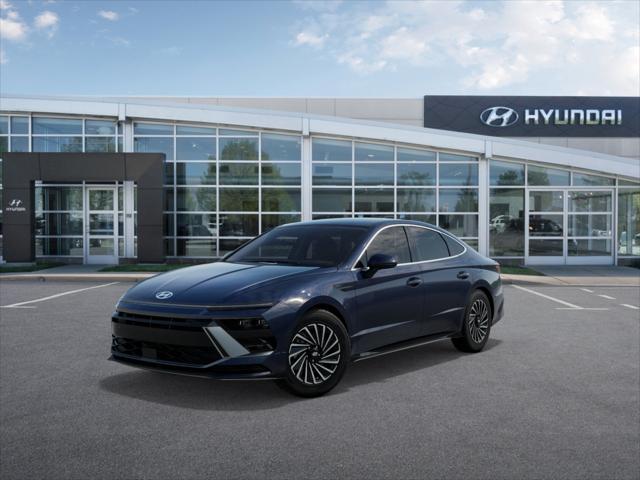 2025 Hyundai SONATA Hybrid Vehicle Photo in Greeley, CO 80634