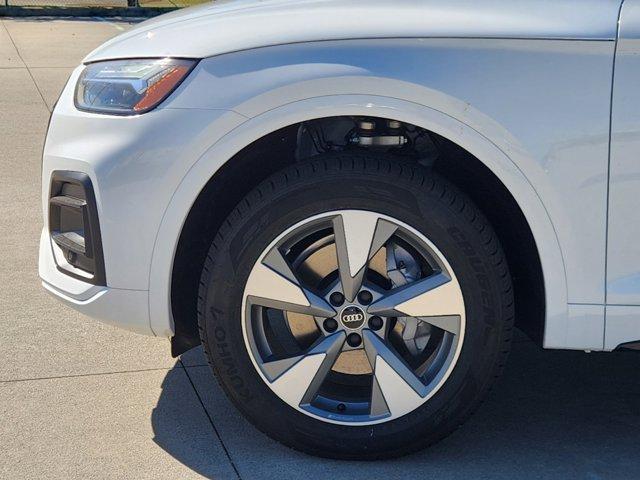 2025 Audi Q5 Vehicle Photo in HOUSTON, TX 77090