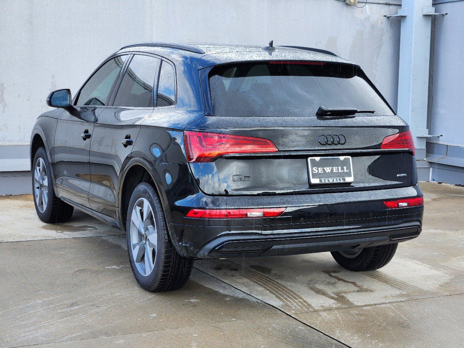 2025 Audi Q5 Vehicle Photo in SUGAR LAND, TX 77478