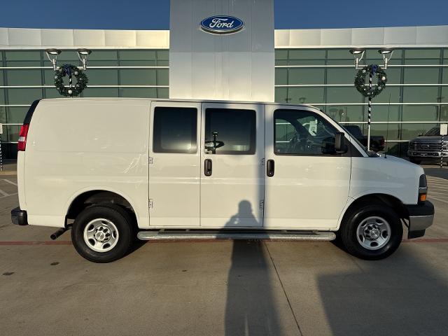 2022 Chevrolet Express Cargo Van Vehicle Photo in Terrell, TX 75160