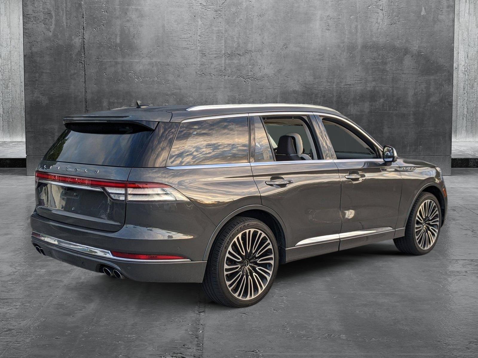 2022 Lincoln Aviator Vehicle Photo in PEMBROKE PINES, FL 33024-6534