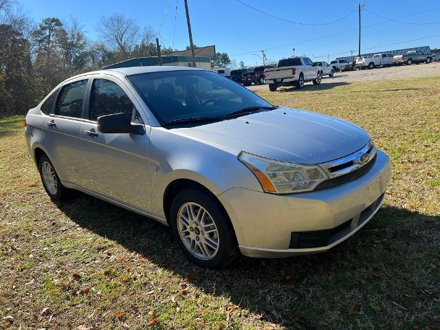 Used 2011 Ford Focus SE with VIN 1FAHP3FN3BW179014 for sale in Center, TX