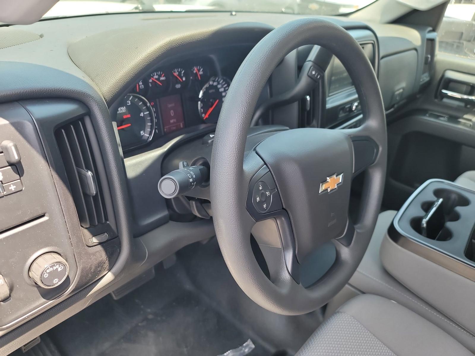 2023 Chevrolet Silverado Chassis Cab Vehicle Photo in LA MESA, CA 91942-8211