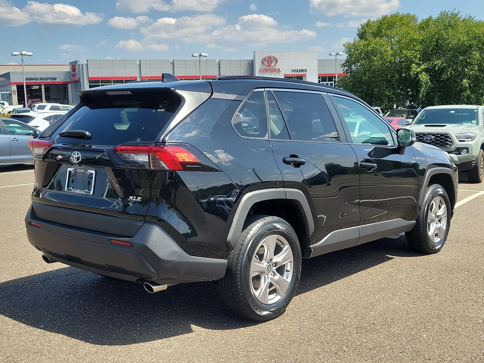 2022 Toyota RAV4 Vehicle Photo in Trevose, PA 19053