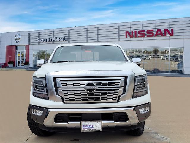 2024 Nissan Titan Vehicle Photo in Weatherford, TX 76087