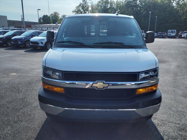 Used 2022 Chevrolet Express Cargo Work Van with VIN 1GCWGAFP0N1202919 for sale in North Olmsted, OH