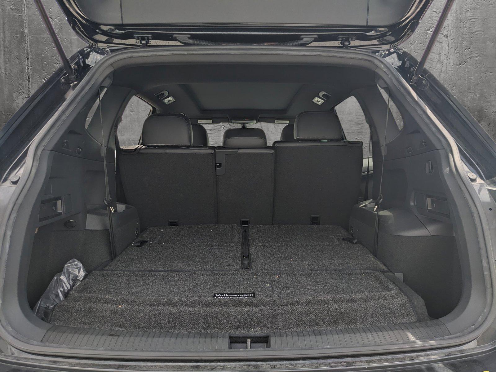 2021 Volkswagen Tiguan Vehicle Photo in MIAMI, FL 33172-3015