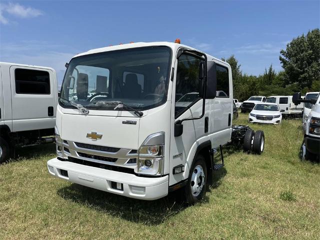 2025 Chevrolet Low Cab Forward 3500 Vehicle Photo in ALCOA, TN 37701-3235