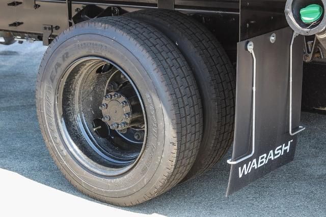 2023 Chevrolet Silverado Chassis Cab Vehicle Photo in VENTURA, CA 93003-8585