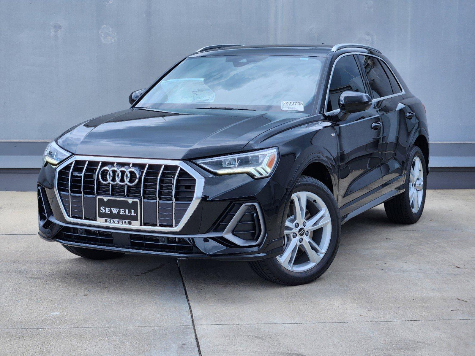 2024 Audi Q3 Vehicle Photo in SUGAR LAND, TX 77478