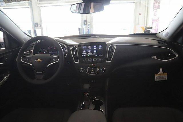 2025 Chevrolet Malibu Vehicle Photo in MEDINA, OH 44256-9001