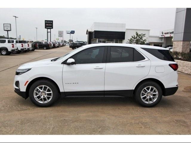 2024 Chevrolet Equinox Vehicle Photo in ROSENBERG, TX 77471-5675