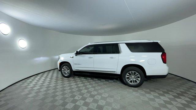 2024 GMC Yukon XL Vehicle Photo in GILBERT, AZ 85297-0402