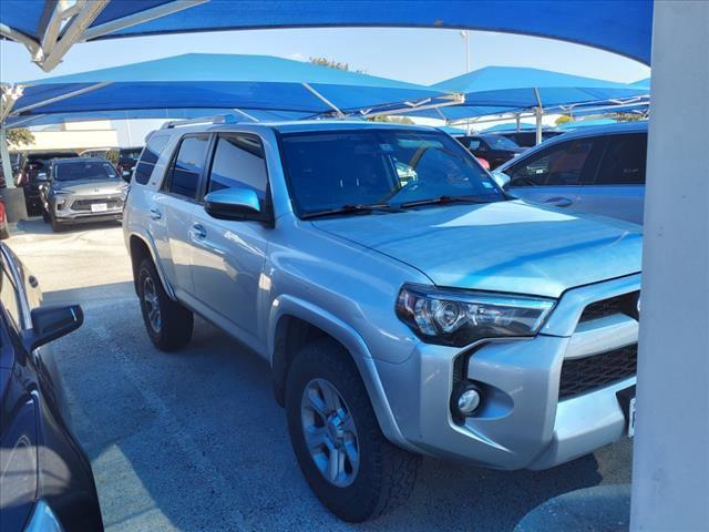 2018 Toyota 4Runner Vehicle Photo in DENTON, TX 76210-9321