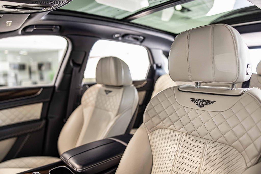 2018 Bentley Bentayga Vehicle Photo in Plainfield, IL 60586