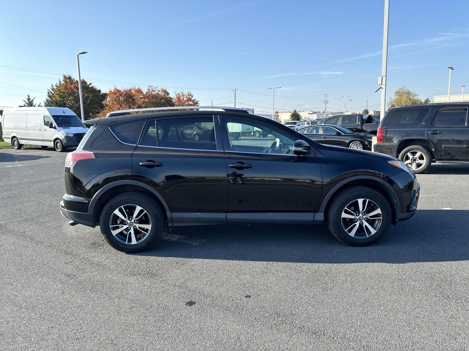 2016 Toyota RAV4 Vehicle Photo in Mechanicsburg, PA 17050-1707