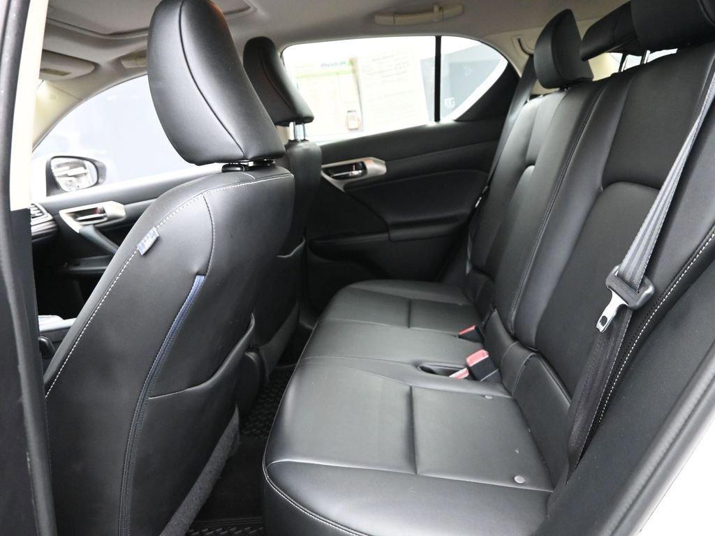 2014 Lexus CT 200h Vehicle Photo in Cedar Rapids, IA 52402