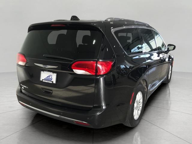 2020 Chrysler Pacifica Vehicle Photo in GREEN BAY, WI 54303-3330