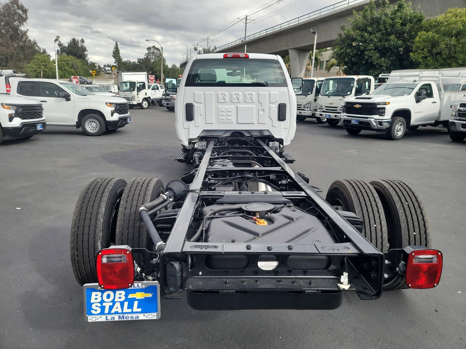 2023 Chevrolet Silverado Chassis Cab Vehicle Photo in LA MESA, CA 91942-8211