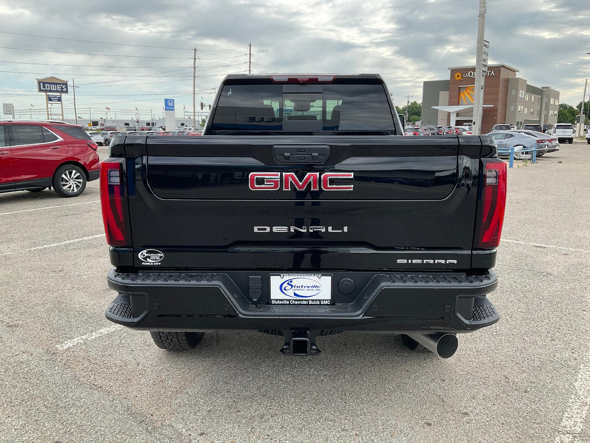 2024 GMC Sierra 2500 HD Vehicle Photo in PONCA CITY, OK 74601-1036