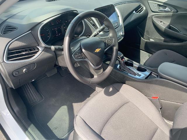 2022 Chevrolet Malibu Vehicle Photo in MOON TOWNSHIP, PA 15108-2571