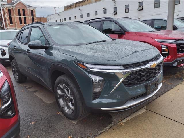 2025 Chevrolet Trax Vehicle Photo in INDIANA, PA 15701-1897