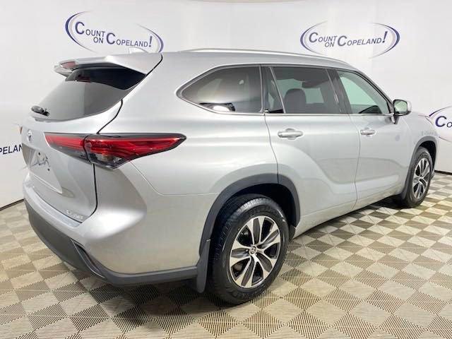 2021 Toyota Highlander Vehicle Photo in BROCKTON, MA 02301-7113