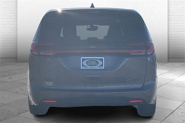 2022 Chrysler Pacifica Vehicle Photo in INDEPENDENCE, MO 64055-1314