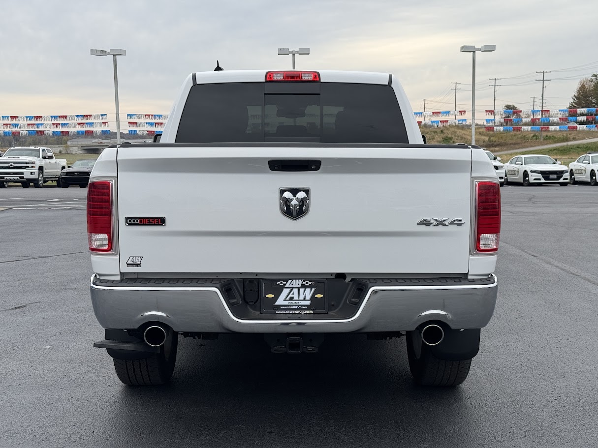 2016 Ram 1500 Vehicle Photo in BOONVILLE, IN 47601-9633