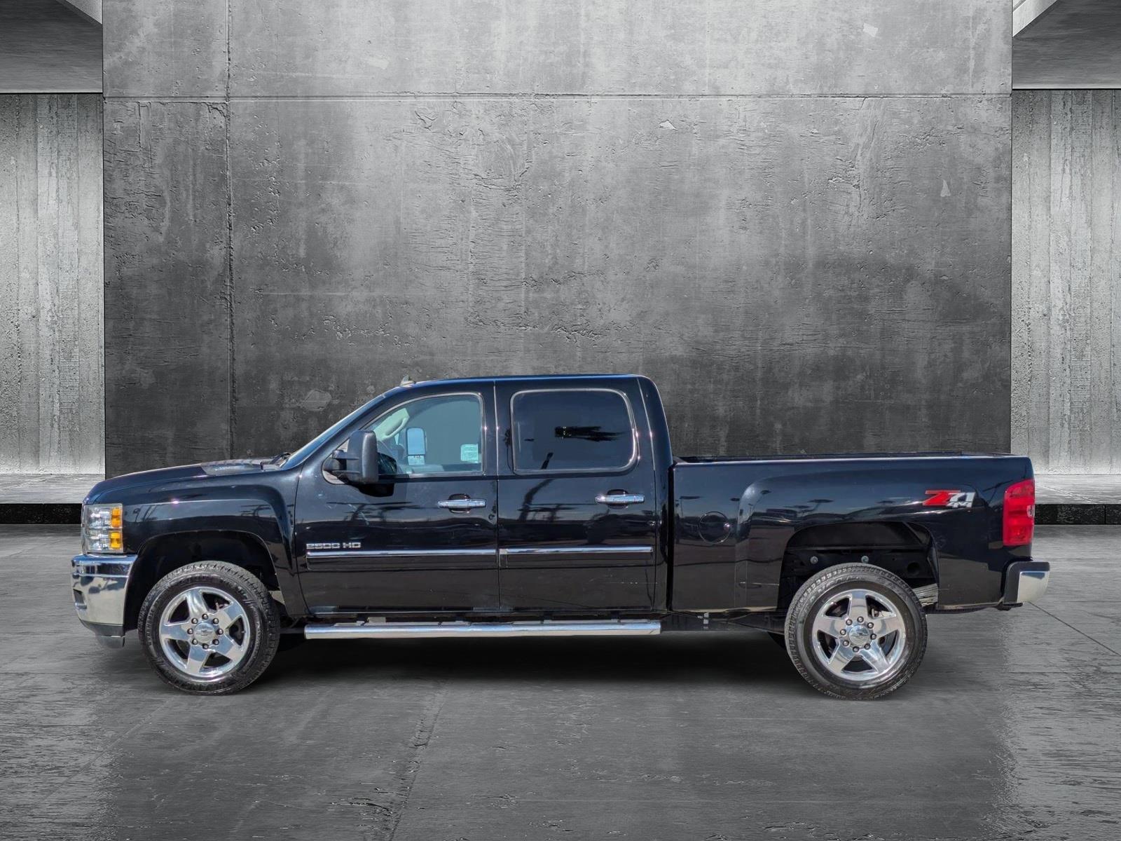 2013 Chevrolet Silverado 2500 HD Vehicle Photo in Tustin, CA 92782