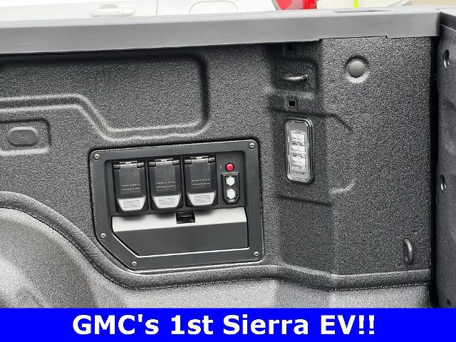 2025 GMC Sierra EV Vehicle Photo in CHICOPEE, MA 01020-5001