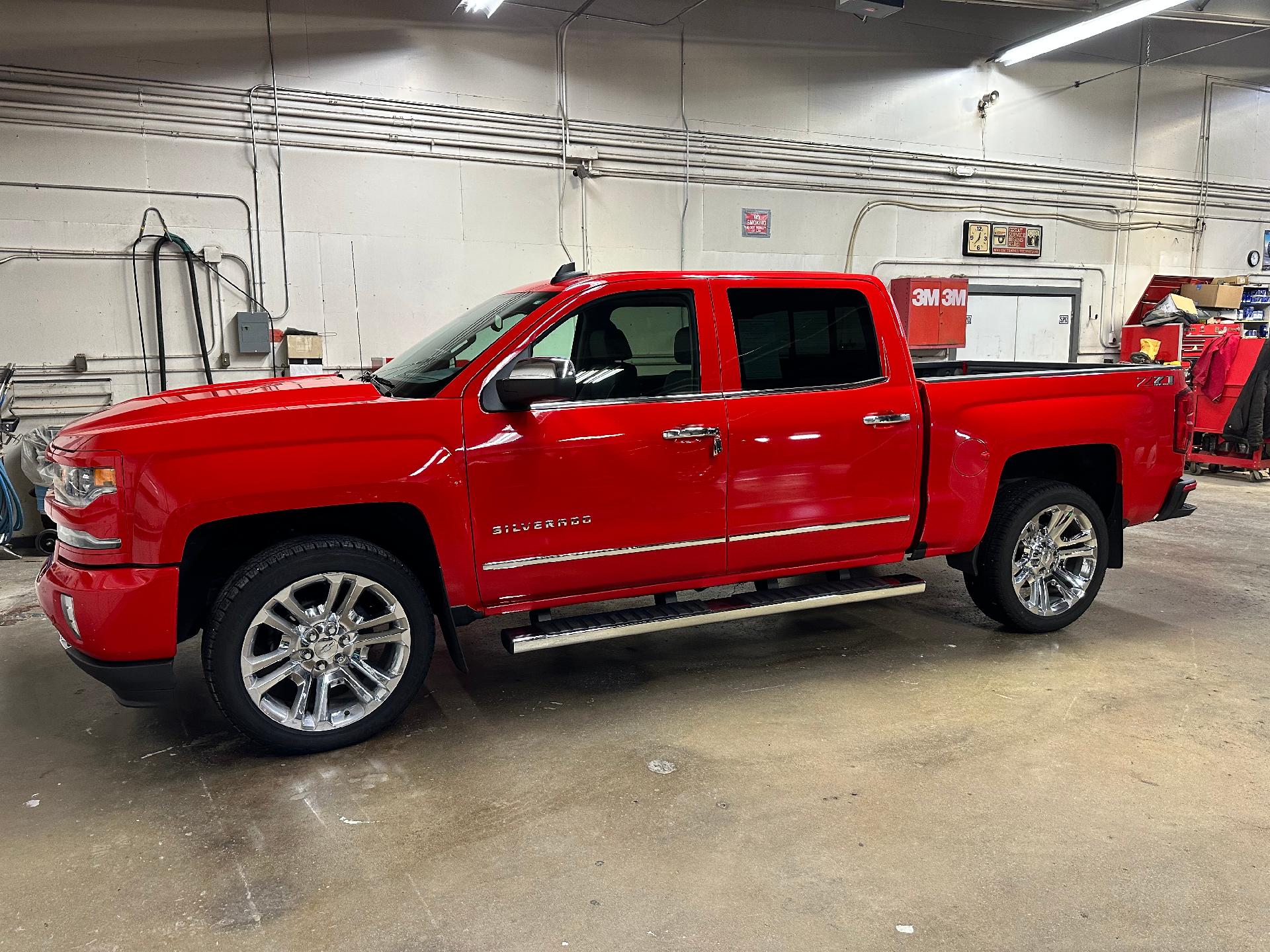 Used 2018 Chevrolet Silverado 1500 LTZ Z71 with VIN 3GCUKSEC0JG323200 for sale in Langdon, ND