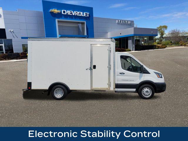 2022 Ford Transit Cutaway Vehicle Photo in DANBURY, CT 06810-5034