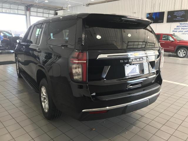 2023 Chevrolet Suburban Vehicle Photo in GREEN BAY, WI 54303-3330