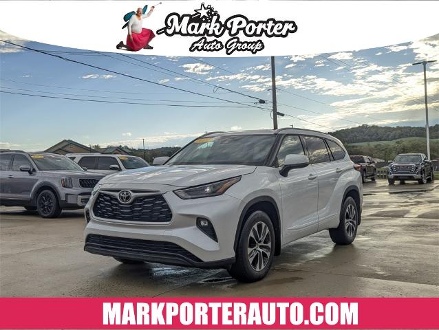 2022 Toyota Highlander Vehicle Photo in POMEROY, OH 45769-1023