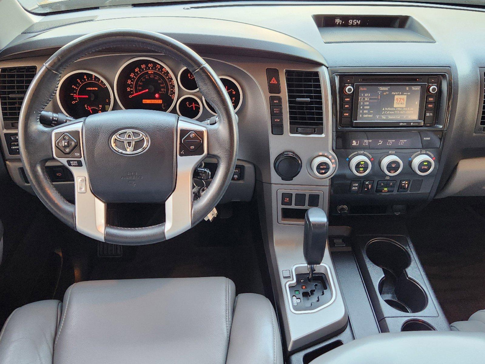 2014 Toyota Sequoia Vehicle Photo in HOUSTON, TX 77079-1502