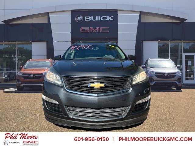 Used 2014 Chevrolet Traverse LS with VIN 1GNKRFKDXEJ112024 for sale in Jackson, MS